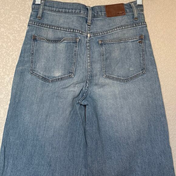 Madewell Wide Leg Crop Button Fly Size 26 Light Wash Frayed Hem - Picture 6 of 11